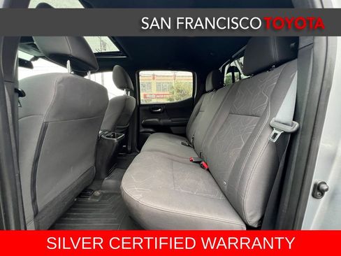 Used 2016 Toyota Tacoma TRD Sport image 14