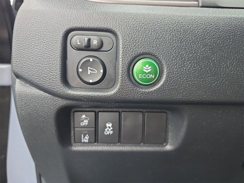 Used 2022 Honda Pilot Sport image 22