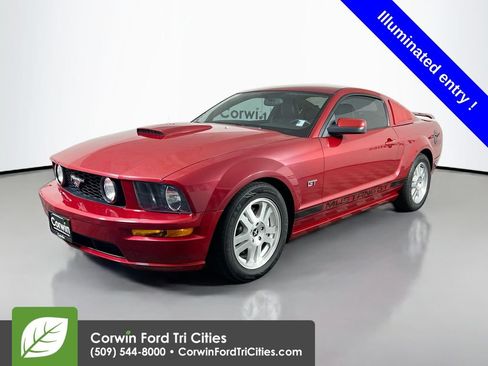 Used 2008 Ford Mustang GT Premium RWD image 5