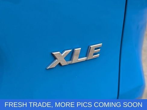 Used 2019 Toyota RAV4 XLE w/ Convenience Package image 12