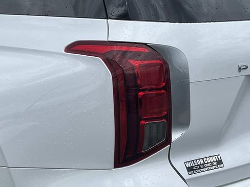 Certified 2025 Hyundai Palisade Limited FWD image 10