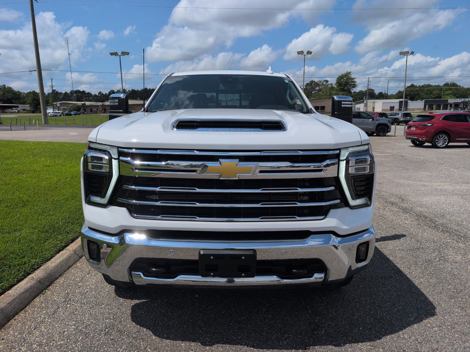 Used 2025 Chevrolet Silverado 2500 LTZ w/ LTZ Convenience Package AWD/4WD image 1