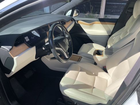 Used 2020 Tesla Model X Long Range AWD/4WD image 10