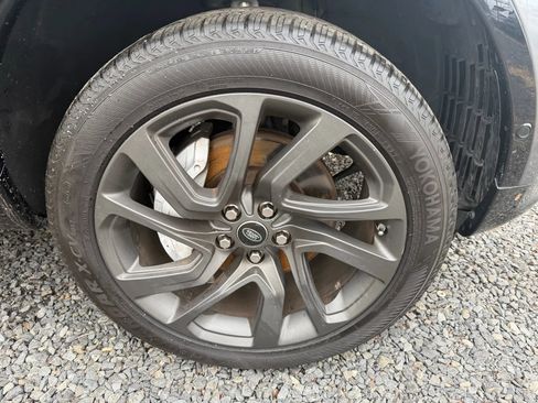 Used 2019 Land Rover Discovery HSE Luxury image 9