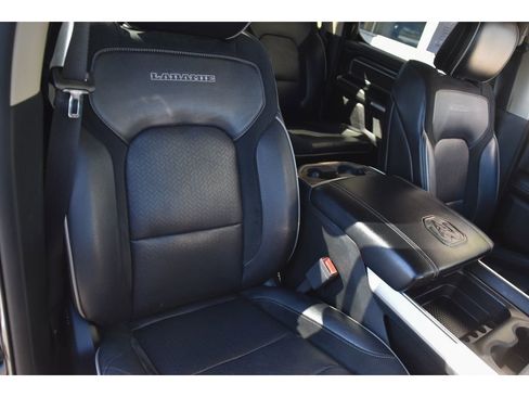Used 2019 RAM 1500 Laramie image 29