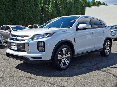 Used 2024 Mitsubishi Outlander Sport AWD image 3
