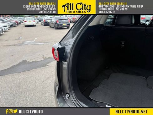 Used 2018 MAZDA CX-5 Touring w/ Preferred Equipment Package AWD/4WD image 39
