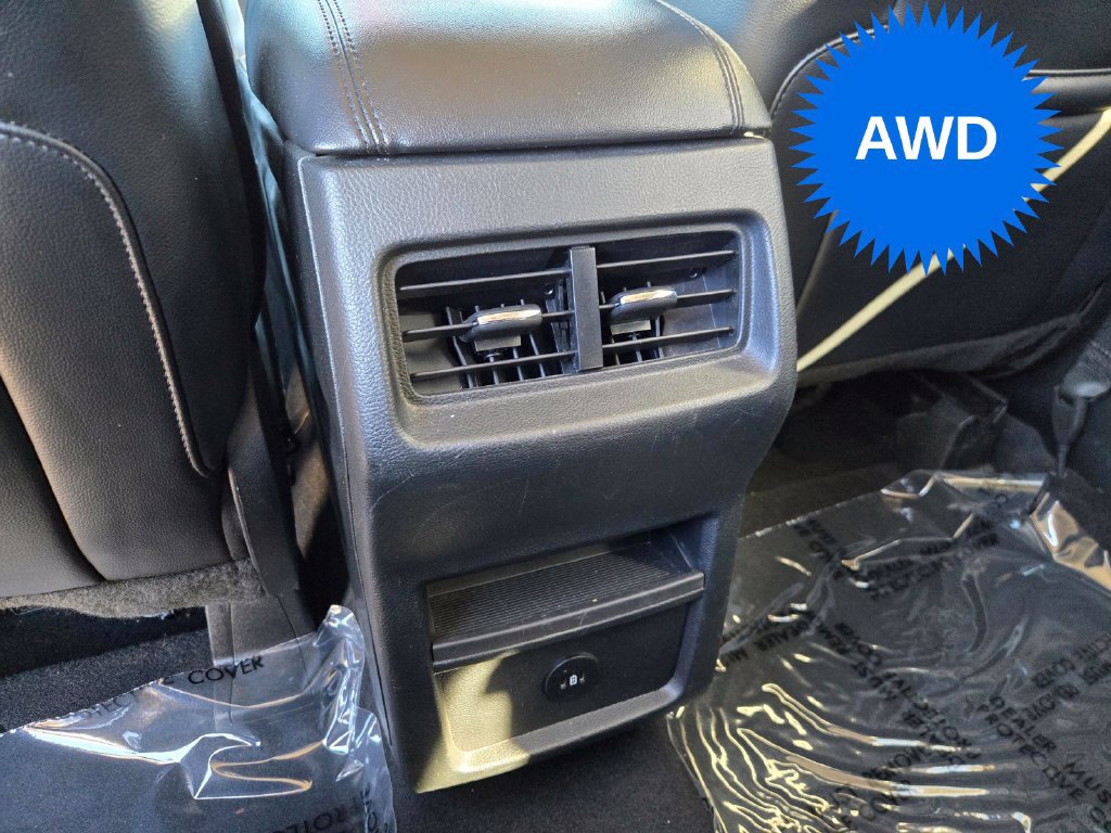Used 2023 Ford Edge SEL AWD/4WD image 11