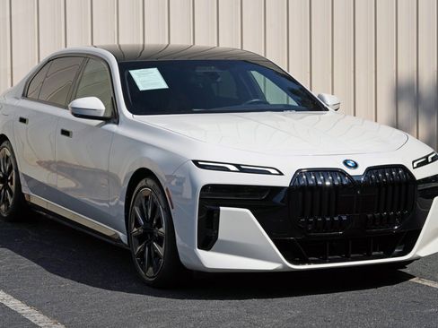 Used 2024 BMW i7 xDrive60 AWD/4WD image 63