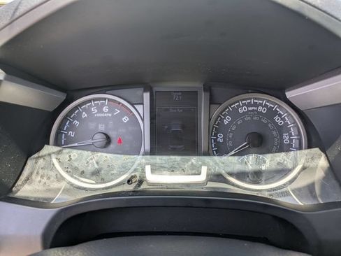 Used 2016 Toyota Tacoma SR5 w/ Towing Package AWD/4WD image 12