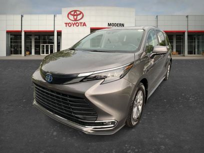 Used 2024 Toyota Sienna XLE w/ XLE Plus Package