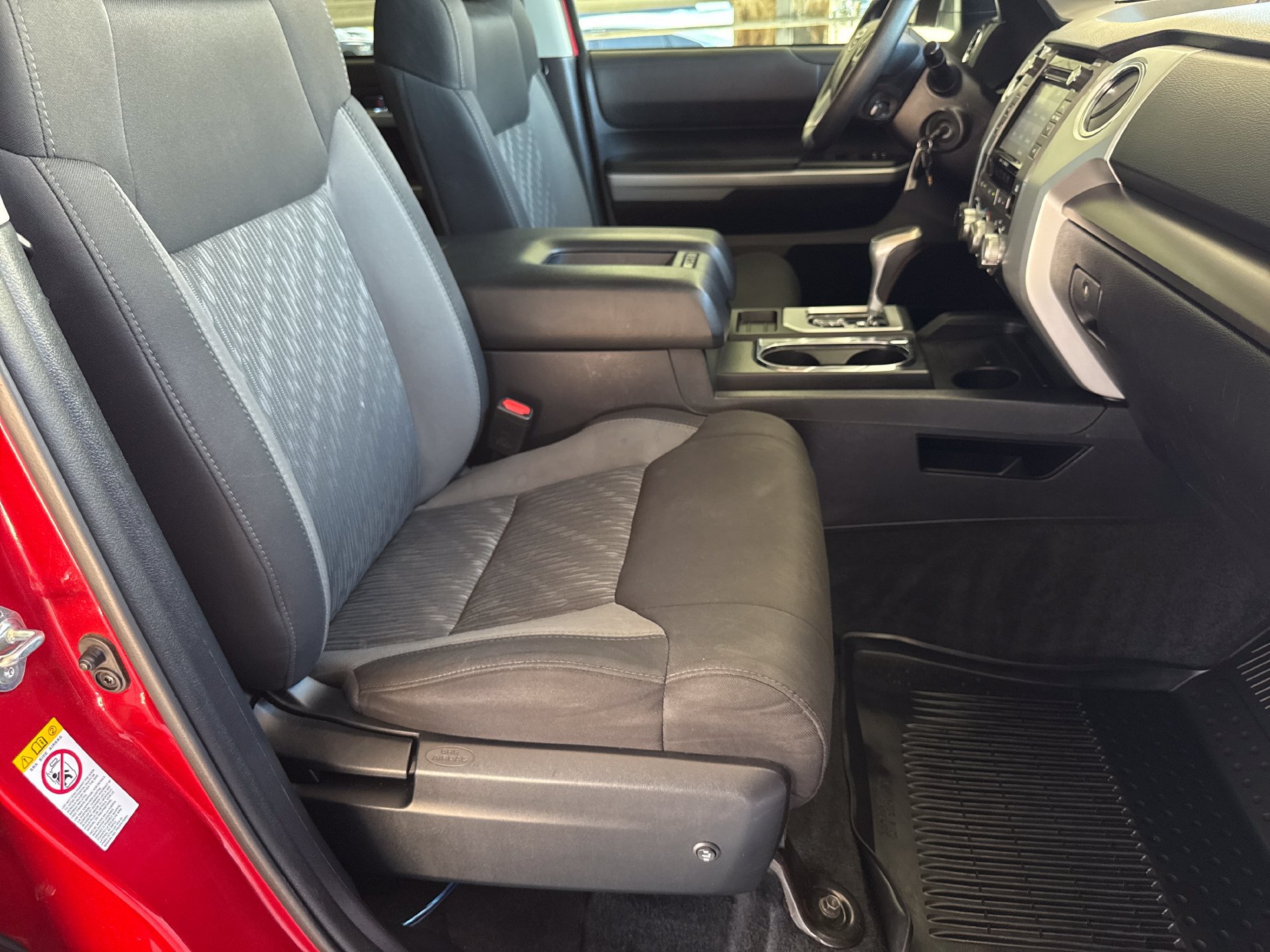Used 2018 Toyota Tundra SR5 w/ TRD Off Road Package AWD/4WD image 19