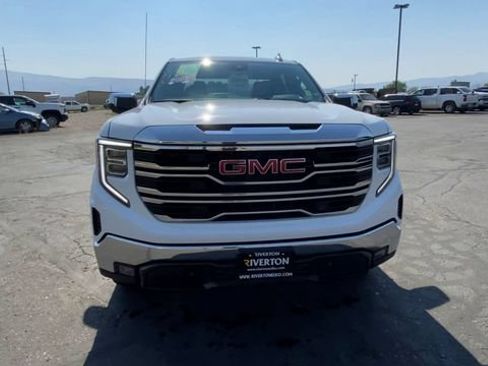 Certified 2025 GMC Sierra 1500 SLT AWD/4WD image 3