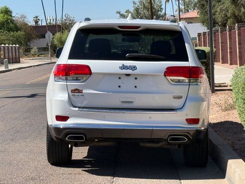 Used 2016 Jeep Grand Cherokee Summit AWD/4WD image 5
