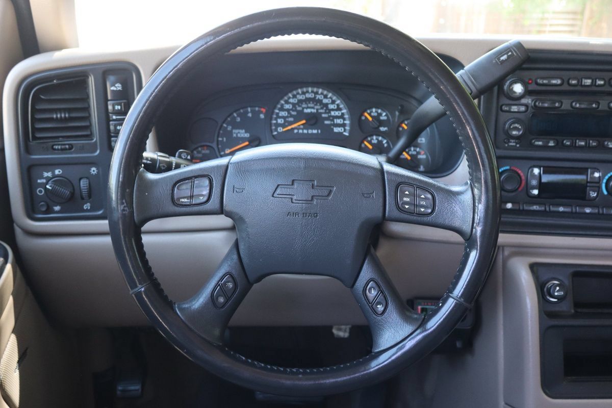 Used 2006 Chevrolet Silverado 2500 LT w/ Onstar Plus Package AWD/4WD image 17