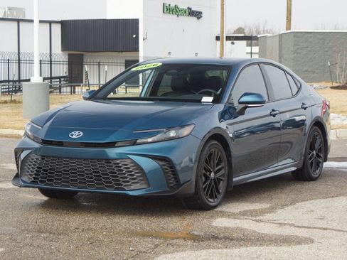 Used 2026 Toyota Camry SE image 23