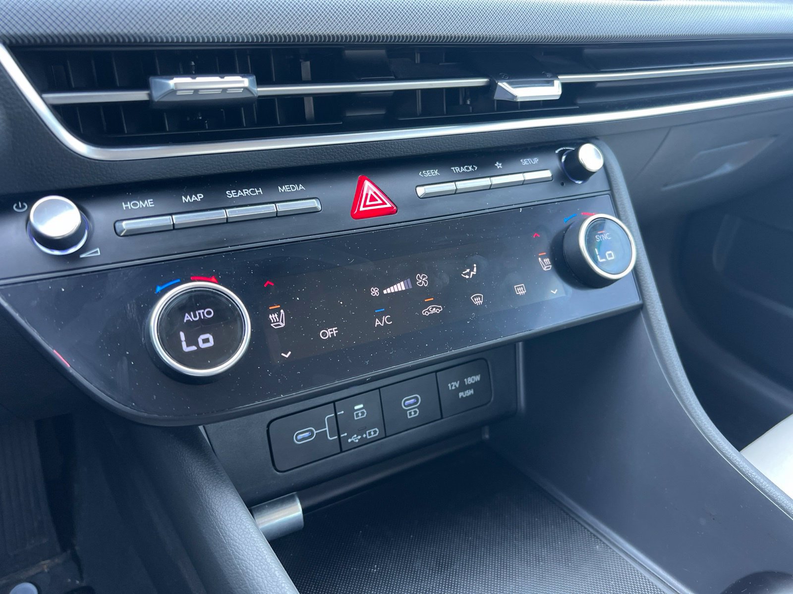 Used 2024 Hyundai Sonata SEL FWD image 17