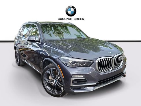 Used 2021 BMW X5 xDrive45e w/ Parking Assistance Package AWD/4WD image 1