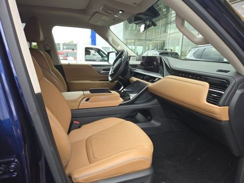 Used 2025 INFINITI QX80 Luxe AWD/4WD image 6