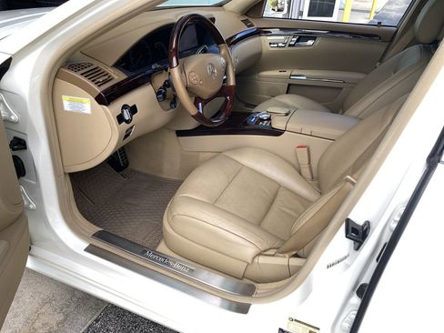 Used 2011 Mercedes-Benz S 550 S 550 4MATIC image 15