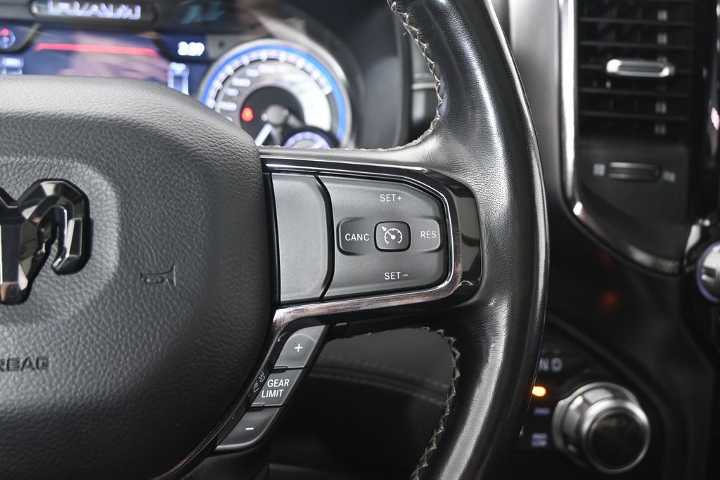 Used 2022 RAM 1500 Limited w/ Body-Colour Bumper Group AWD/4WD image 38
