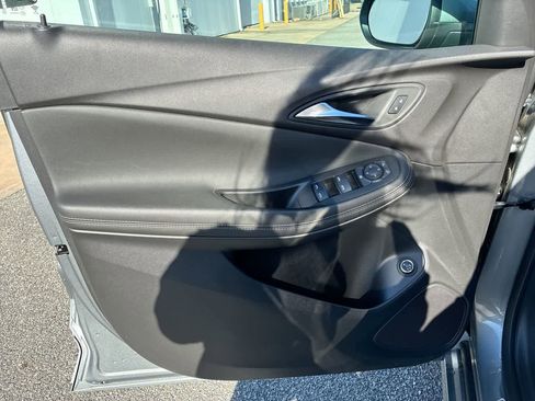 Used 2023 Buick Encore GX Select w/ Sport Touring Package image 21