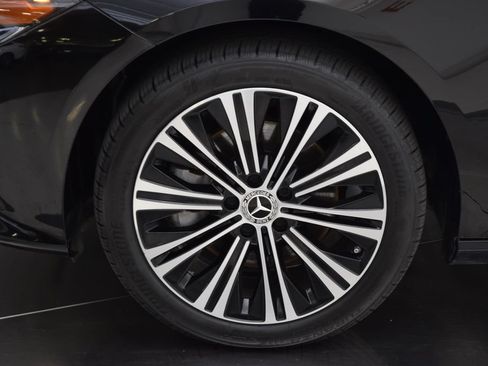 Used 2023 Mercedes-Benz CLA 250 image 12