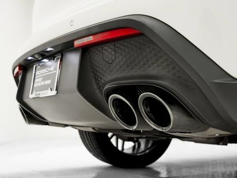 Certified 2026 Porsche Macan AWD/4WD image 31