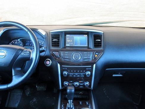 Used 2014 Nissan Pathfinder SL w/ SL Premium Package image 23