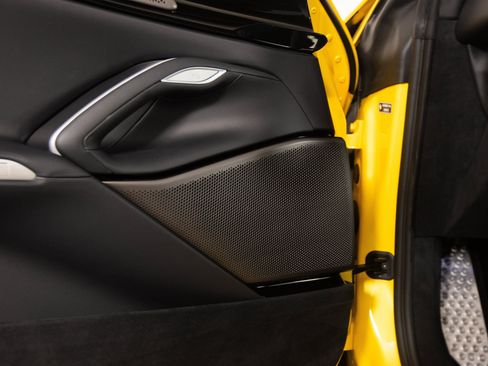 Certified 2025 Ferrari Purosangue AWD/4WD image 17