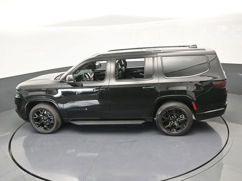 Used 2023 Jeep Wagoneer Series II image 51