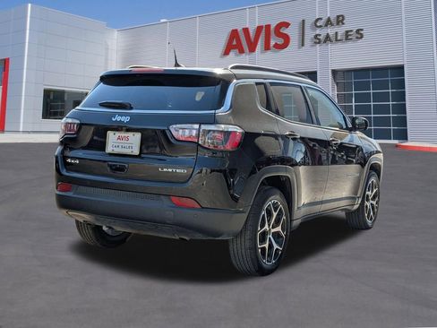 Used 2025 Jeep Compass Limited image 6