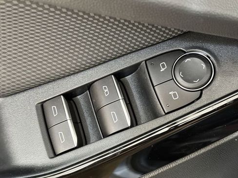 New 2026 Chevrolet Equinox RS w/ Convenience Package III image 23