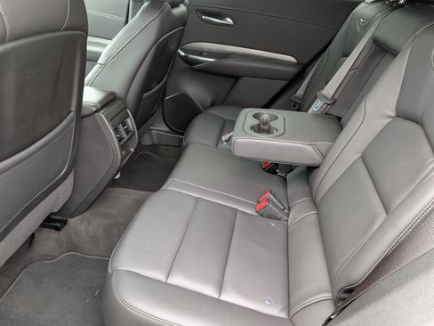 Used 2025 Cadillac XT4 Premium Luxury FWD image 13