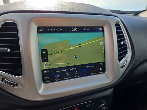 Used 2021 Jeep Compass Latitude w/ Sun and Sound Group image 23