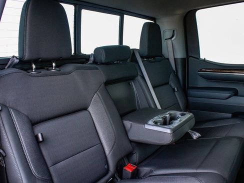 Used 2025 GMC Sierra 1500 Elevation w/ Preferred Package image 37