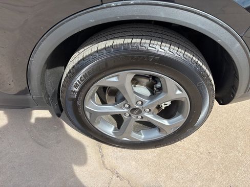 Used 2025 Ford Escape ST-Line Select image 10