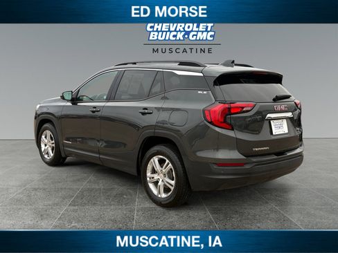 Used 2020 GMC Terrain SLE w/ Driver Convenience Package image 3