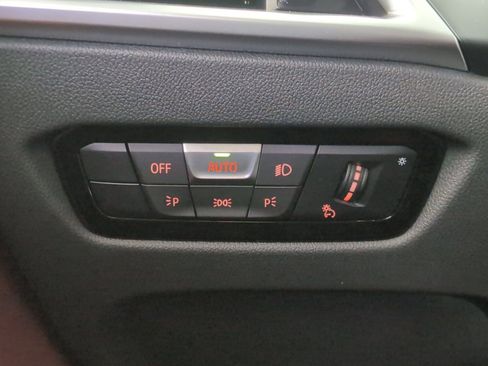 Used 2025 BMW 430i xDrive Coupe w/ Convenience Package image 27