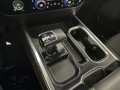 Used 2022 GMC Sierra 1500 Elevation AWD/4WD image 22