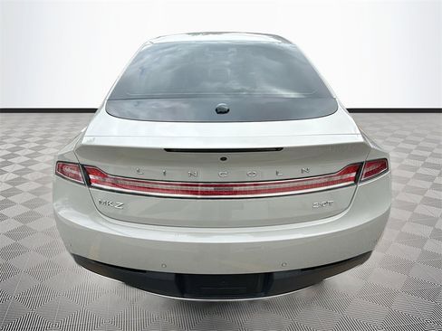 Used 2019 Lincoln MKZ Premiere image 7