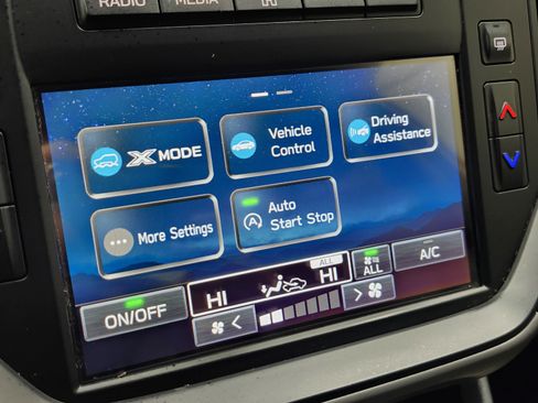 Used 2024 Subaru Crosstrek 2.0i image 6