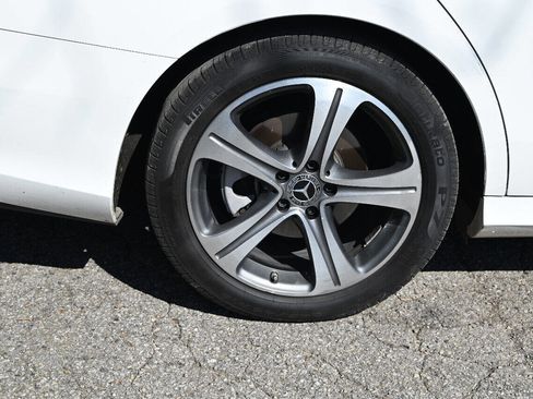 Used 2017 Mercedes-Benz E 300 image 12