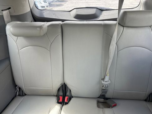 Used 2012 Chevrolet Traverse LT AWD/4WD image 17