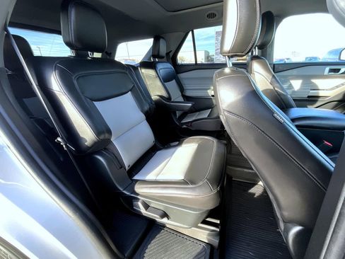 Used 2023 Ford Explorer XLT w/ Equipment Group 202A image 19