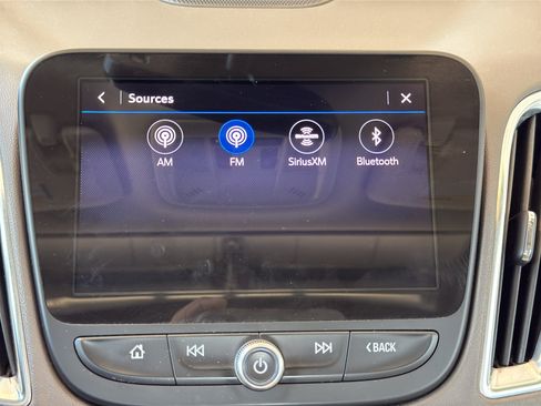 Used 2024 Chevrolet Malibu LT FWD image 25