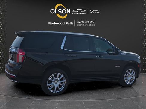Used 2022 Chevrolet Tahoe High Country AWD/4WD image 9