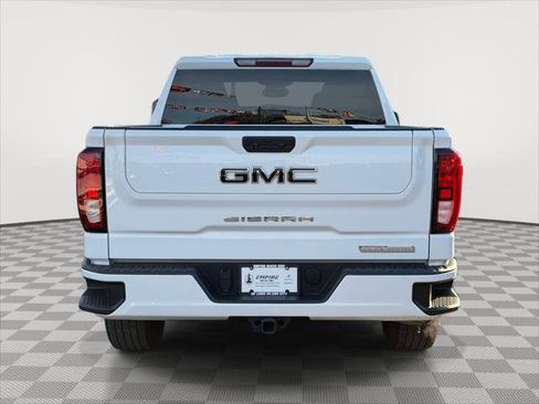 Used 2022 GMC Sierra 1500 Elevation w/ LPO, Elevation Black Package image 5