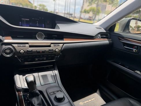 Used 2016 Lexus ES 350 FWD image 21