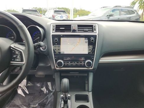 Used 2018 Subaru Outback 3.6R Touring image 28